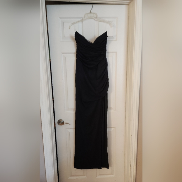 Giovanna Black Maxi Dress - Picture 2 of 3